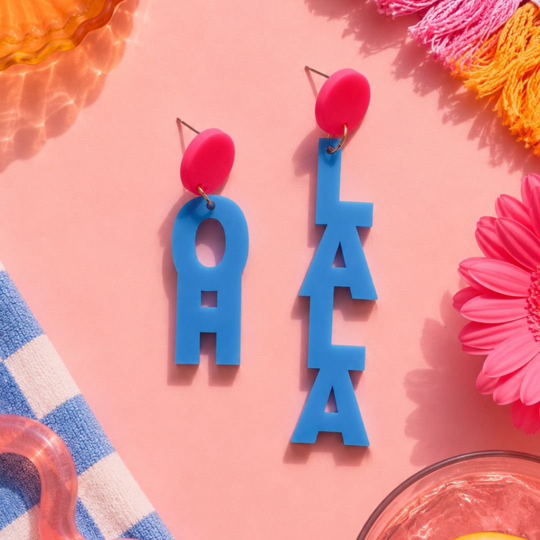 Vienne en Rose Oh Lala Ohrringe in Blau mit pinken Details