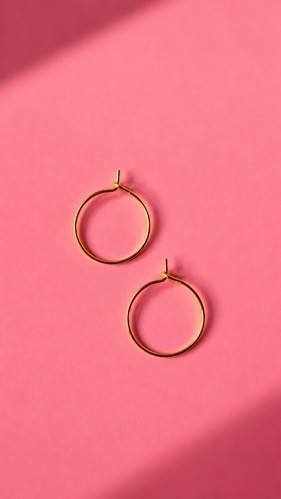 Line Hoops Small Gold