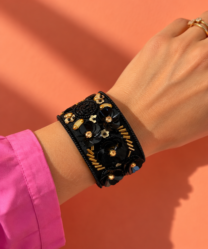 Midnight Bloom Armreif
