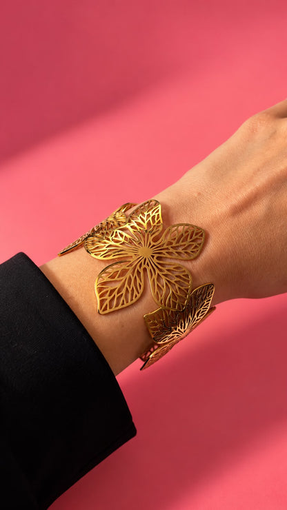 Golden Bloom Armreif